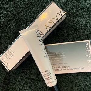 Mary Kay Oil Mattifer & 75 Blotting Tissues